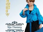  Selamat bertemu kembali teman pencinta musik pop lawas THE VERY BEST NIA DANIATY
