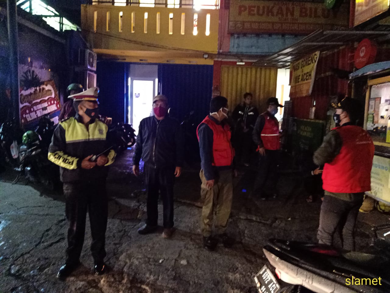 Penegakkan Perwal 73 Tahun 2020 Menyisir Cafe, Restauran Yang Masih Buka 