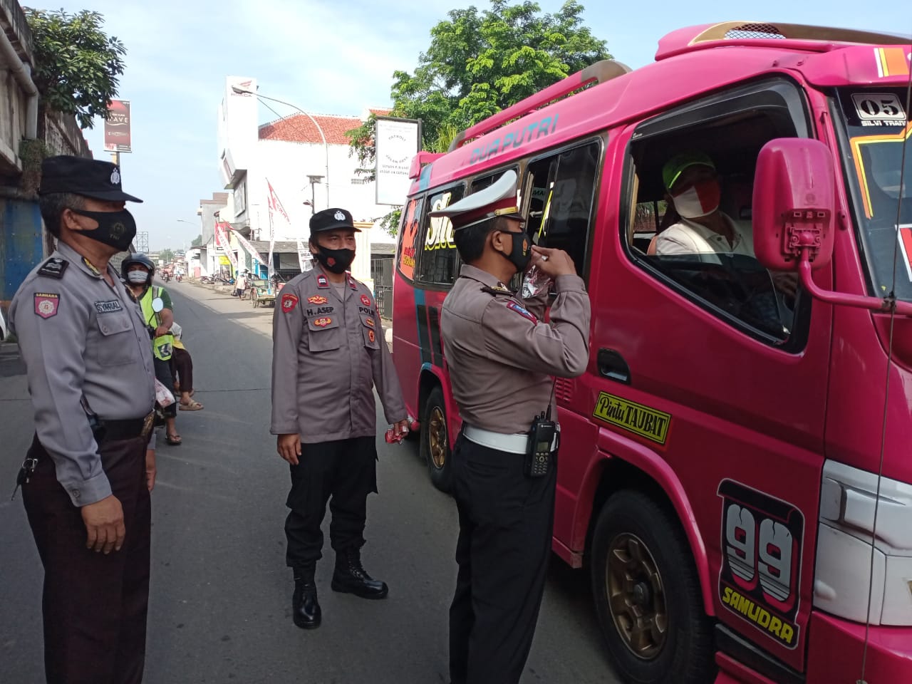 Mendisiplinkan Warga, Polres Subang Laksanakan Ops Yustisi Mobile