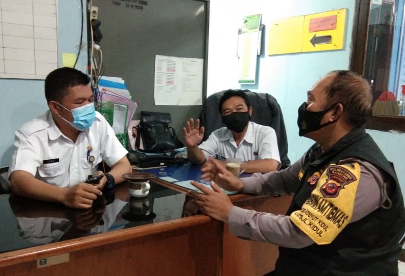 Upaya Cegah Corona Polsek Bojongloa Kidul Pantau Pelaksanaan Prokes Di Cibaduyut Kidul
