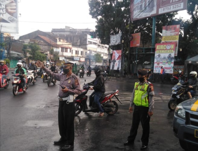 Antisipasi Kepadatan Arulin Polsek Kiaracondong Kerahkan Personil Di Beberapa Titik