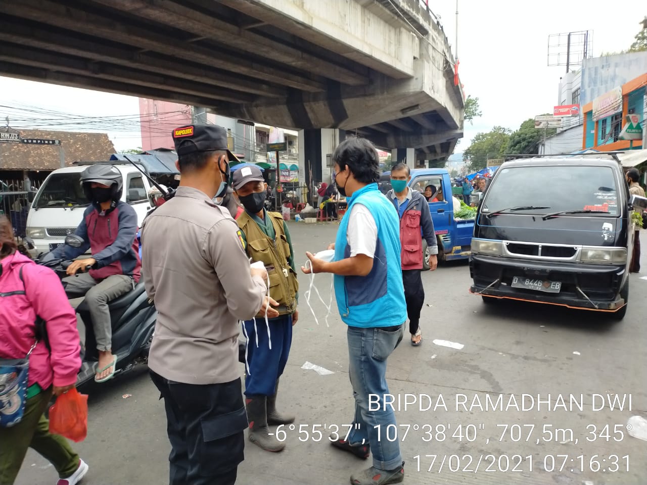 Polsek Kiaracondong Laksanakan Perwal No. 5 Tahun 2021 dan Sosialisasi 3 M 1 T