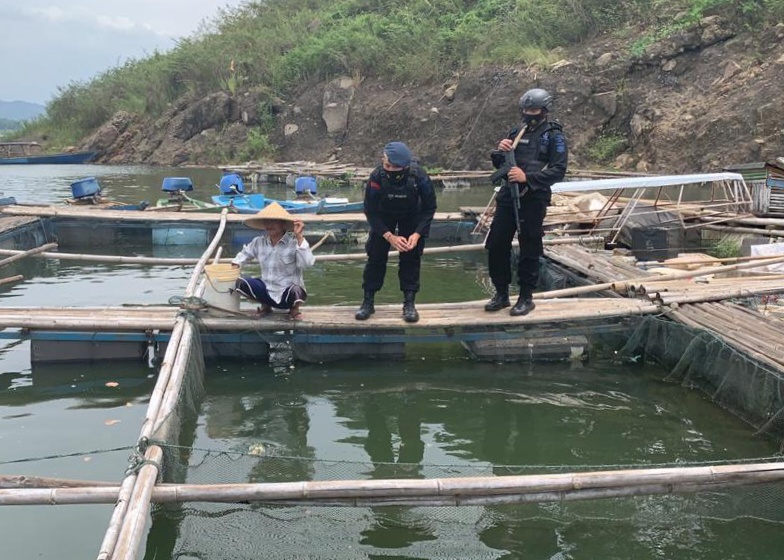 Tingkatkan Ketahanan Pangan, Brimob Jabar Budidaya Ikan Di Kampung Tangguh Jangari