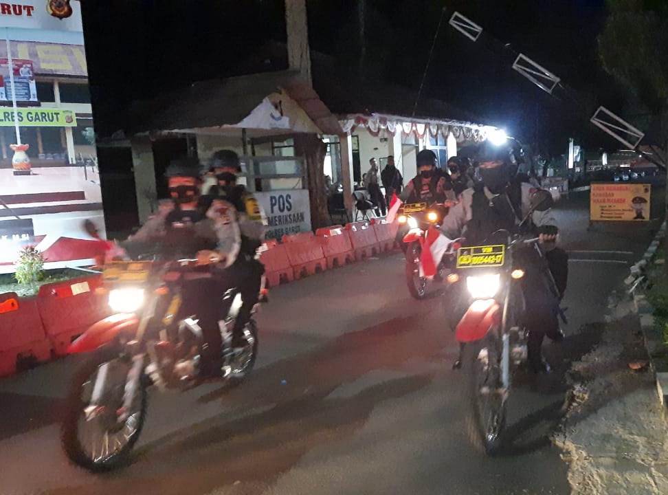 Brimob Jabar Bersama Polres Garut Laksanakan Patroli Gabungan Skala Besar
