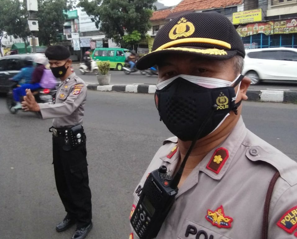 Antisipasi Rawan Macet Polsek Bandung Kidul Gatur Pagi Kepada Masyarakat Pengguna Jalan
