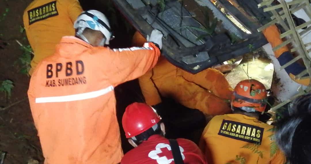 Sopir dan Kernet Tewas Berikut Daftar Korban Bus Masuk Jurang di Wado Sumedang