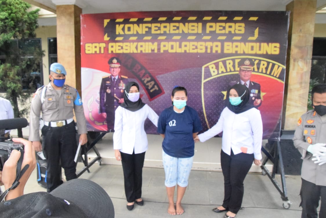 Kabid Humas Polda Jabar : Pernah Dipenjara Karena Mencuri, Seorang Wanita Kembali Ditangkap