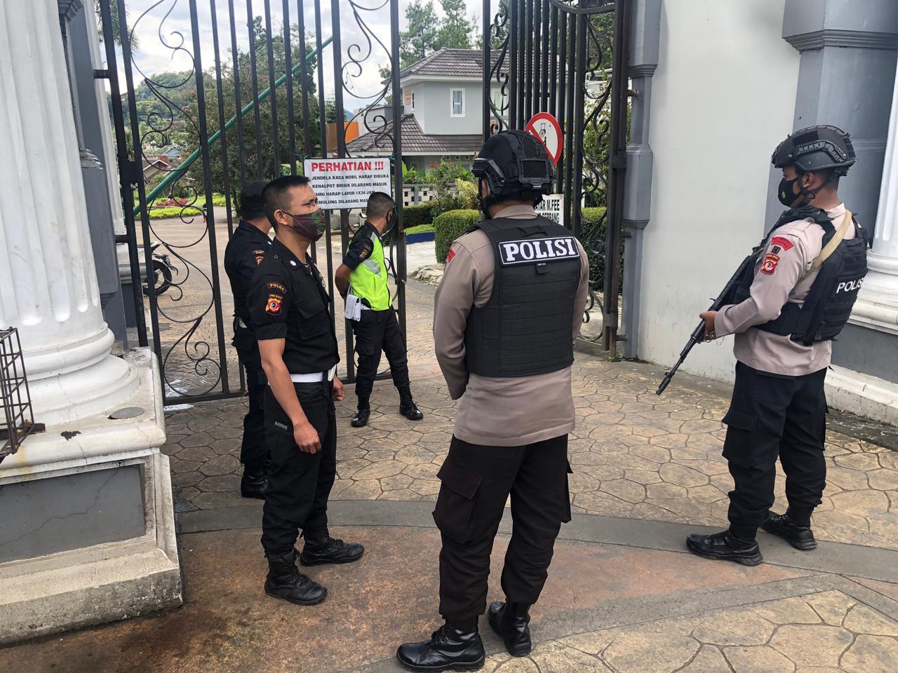Brimob Polda Jabar Gencarkan Patroli Kamtibmas Dan Prokes Ke Perumahan