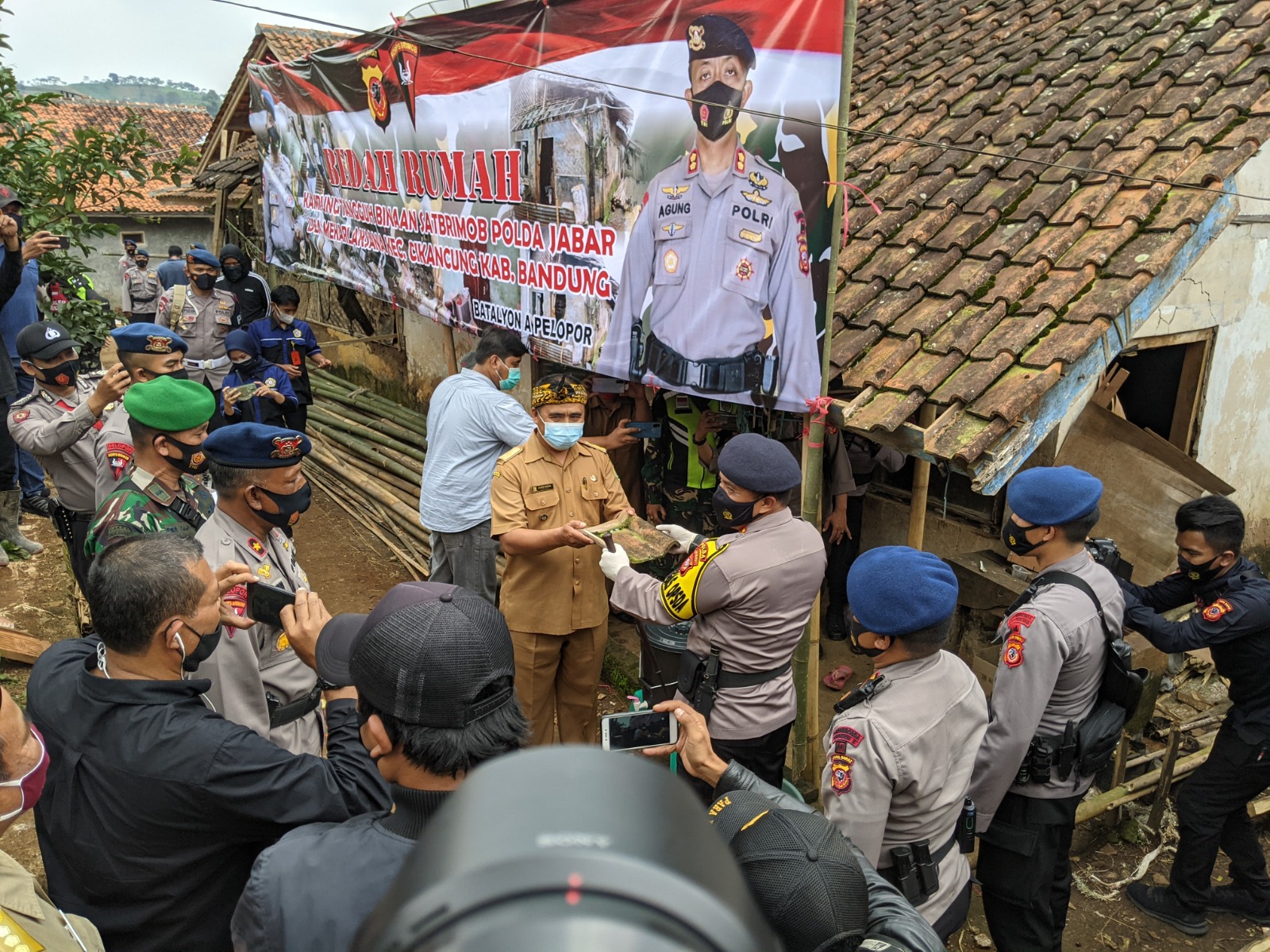 Bedah Rumah, Program Terbaru Brimob Polda Jabar