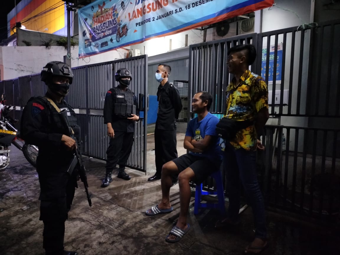 Brimob Jabar Himbau Warga Garut Berhati – Hati Terhadap “Jam Rawan”