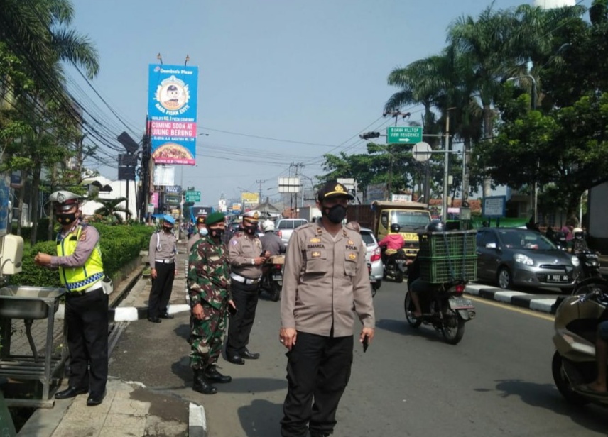 Jajaran Polsek Cinambo Gelar Ops Yustisi Gakplin, Ingatkan Masyarakat Tentang Prokes