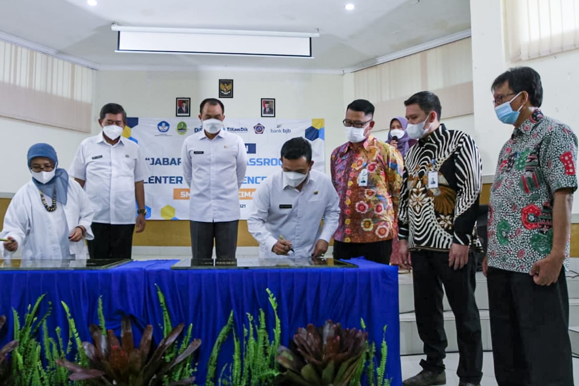 Gandeng Pemprov Jabar, bank bjb Dukung Penerapan Jabar Smart School Smart Classroom (JS3C)