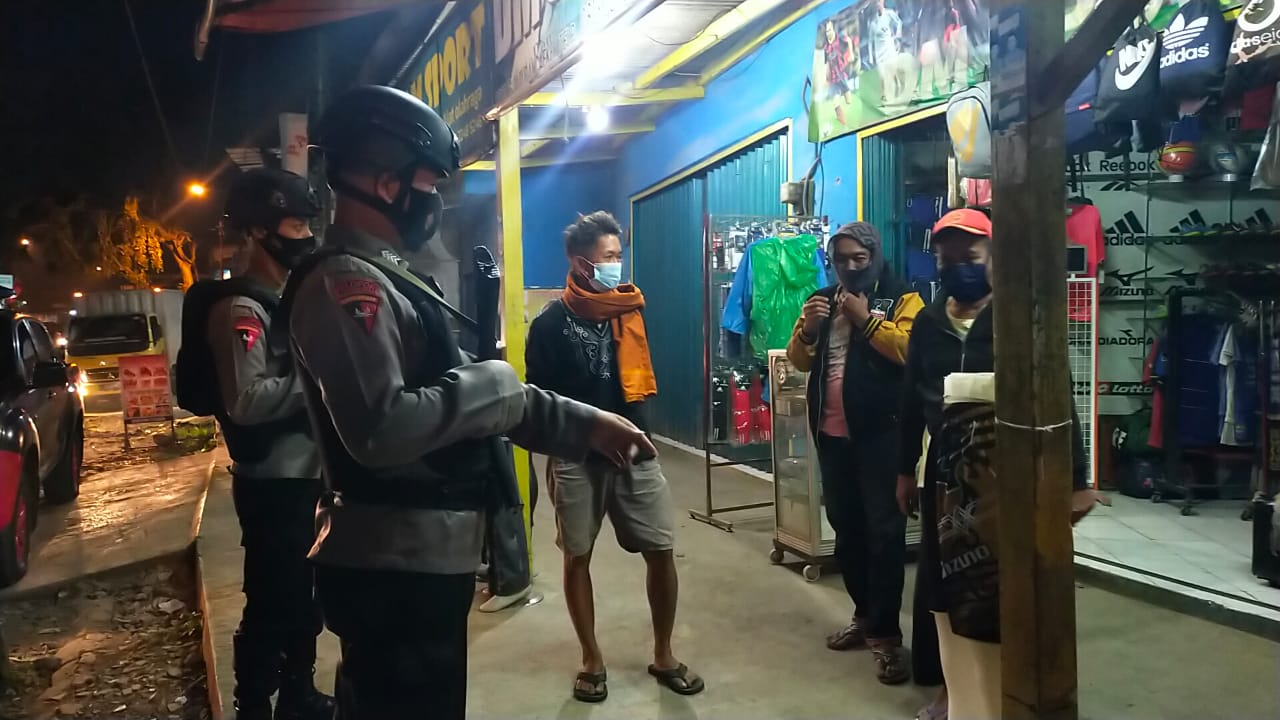 Himbau Warga Rancaekek, Terapkan Jaga Jarak, Sebagai Antisipasi Cegah Corona
