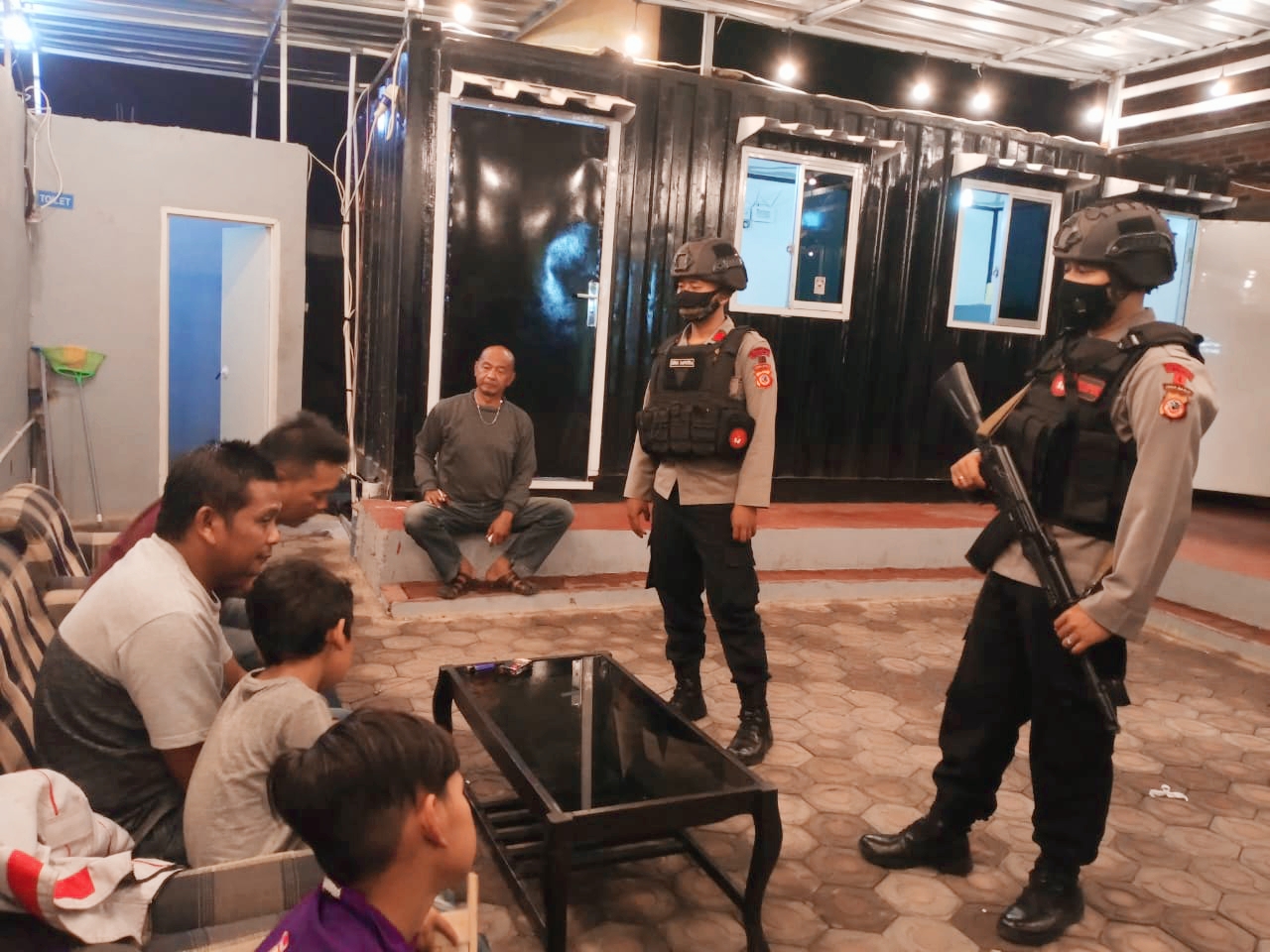 Patroli Harkamtibmas Brimob Jabar Cegah Gangguan Kamtibmas di Jam Rawan