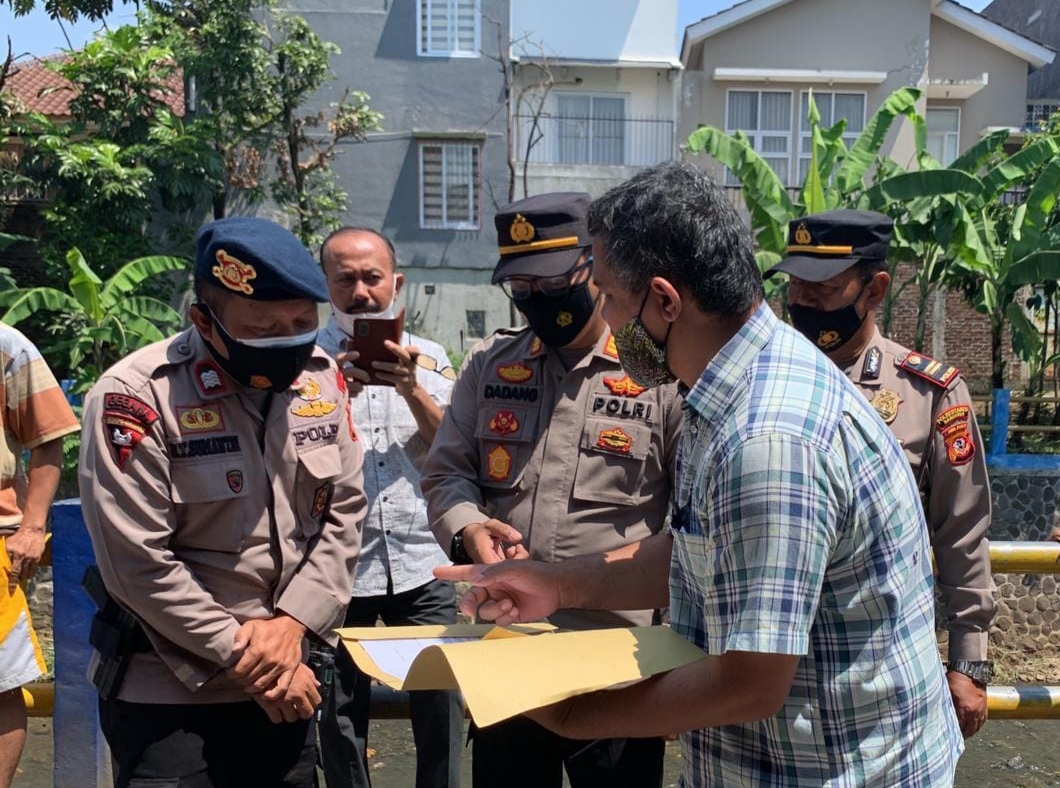 Unit Jibom Brimob Polda Jabar Amankan Temuan Granat di Kota Bandung