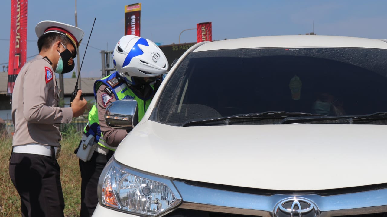 Kabid Humas Polda Jabar : Jelang Libur Lebaran, Polisi Terus Gelar Penyekatan Di Exit Tol