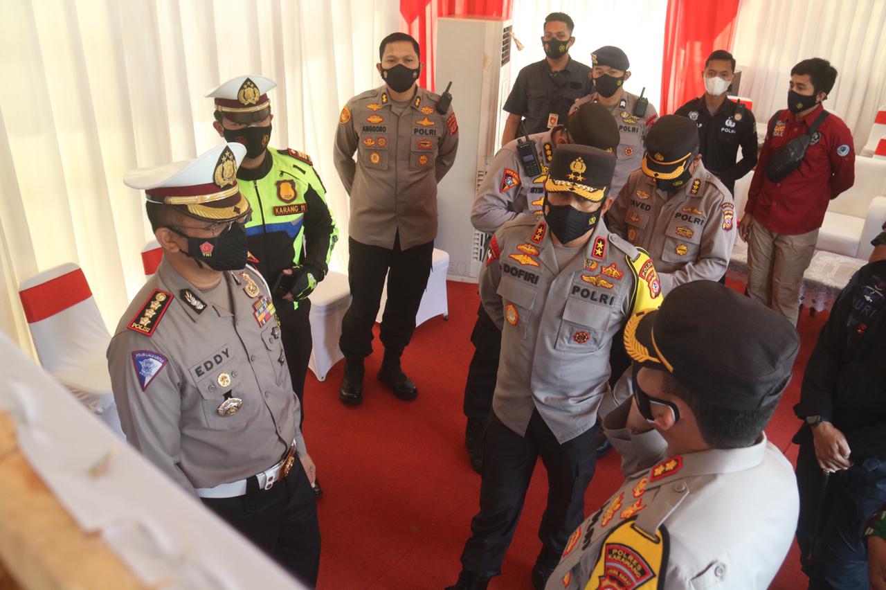 Kapolda Jabar Cek dan Pantau Penyekatan Pada Operasi Ketupat Lodaya 2021