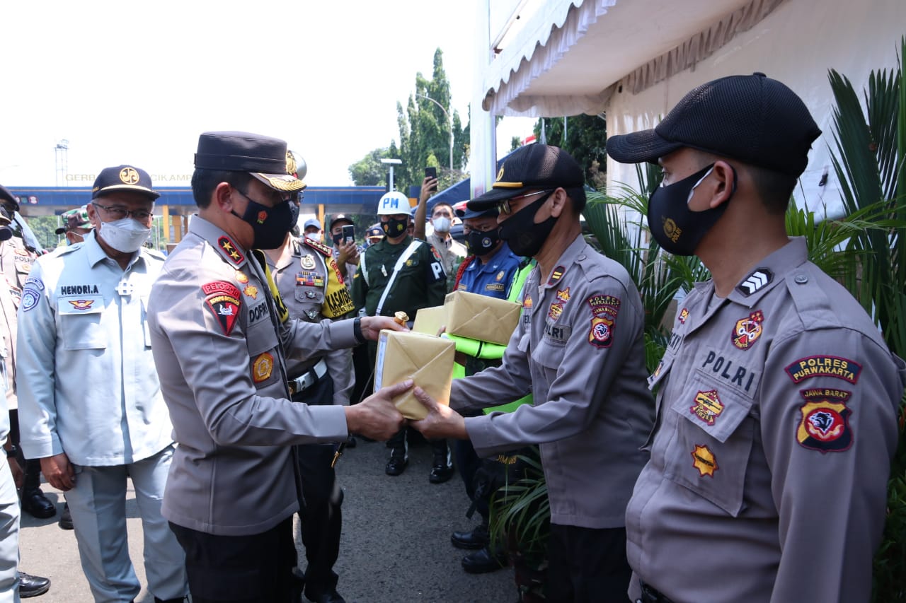 Wakapolri Kunjungi Pos Pemantauan dan Penyekatan Pada Ops Ketupat Lodaya 2021