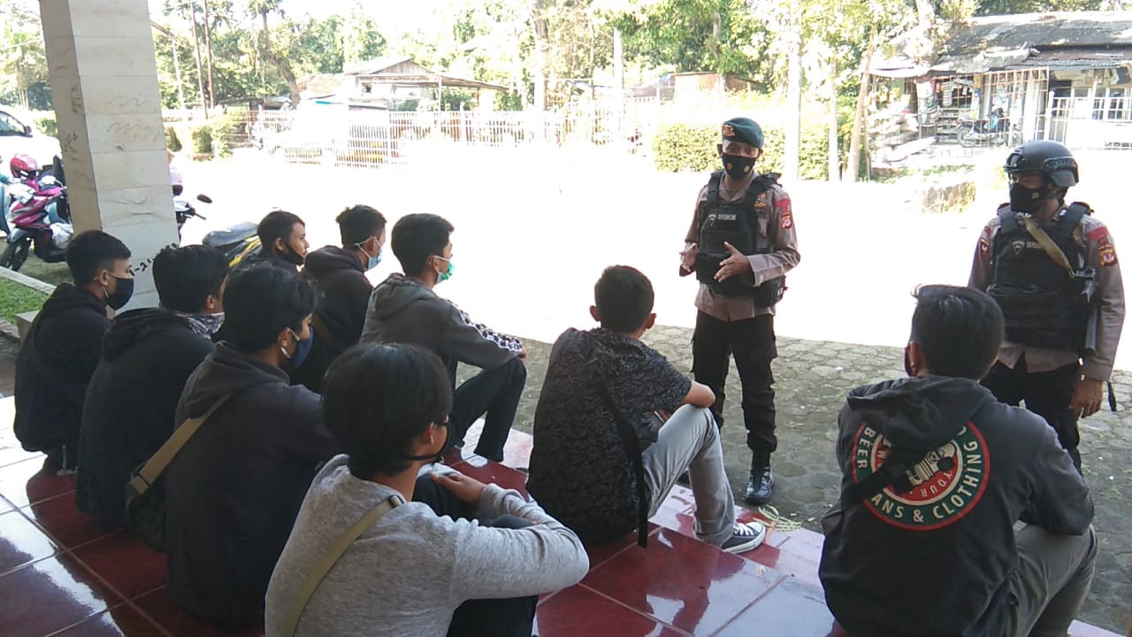 Upaya Brimob Polda Jabar dalam Mencegah Penyebaran Covid-19 di Cianjur