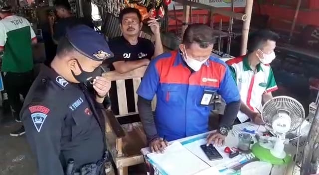 Patroli Brimob Jabar Sambangi Pengurus P.O Bus Berikan Sosialisasi Pencegahan Covid-19
