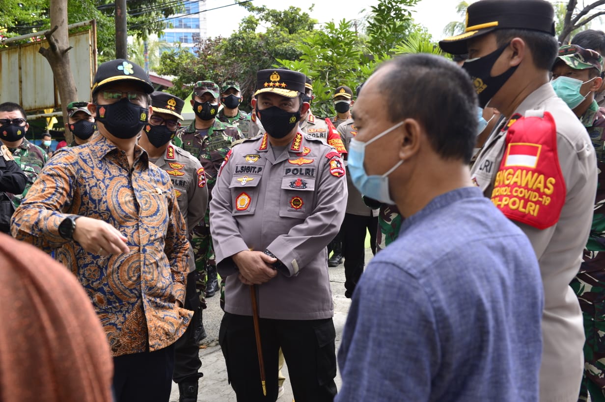 Tinjau PPKM Mikro di Bekasi, Kapolri Minta Perkuat Tracing Testing dan Tes PCR Dipercepat 1 Hari