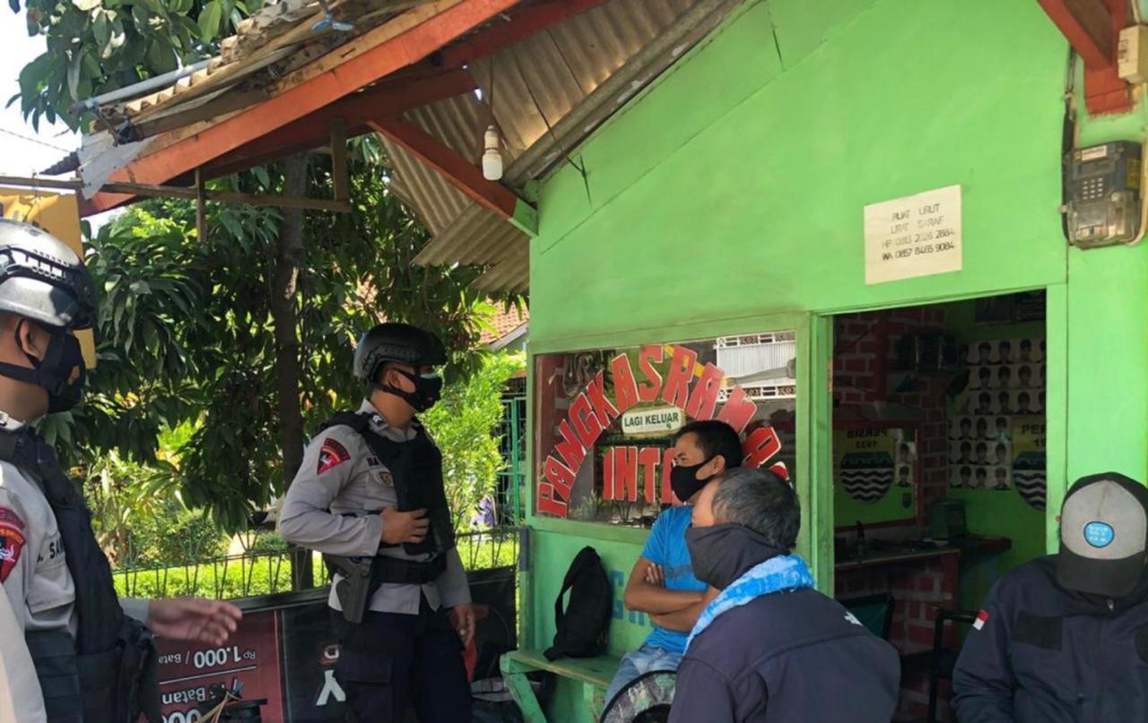 Patroli Brimob Polda Jabar Menjaga Keamanan Dan Ketertiban Masyarakat
