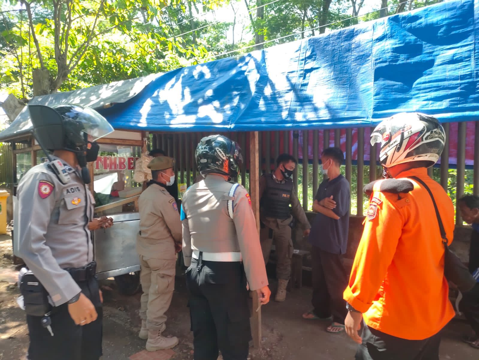 Kabid Humas Polda Jabar : Patroli Gabungan Penegakkan Hukum PPKM Darurat Di Wilayah Kab. Subang