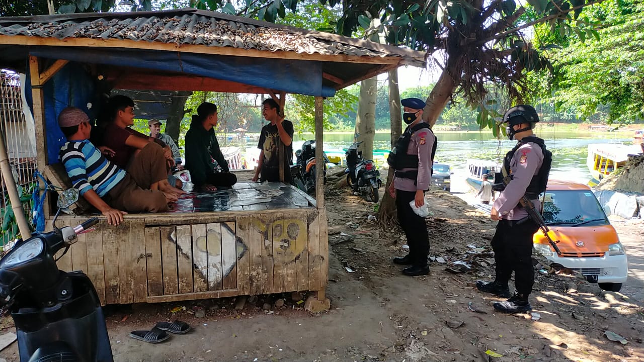 Brimob Jabar Berusaha Membangun Kesadaran Dan Kedisiplinan Masyarakat Menjalankan Prokes