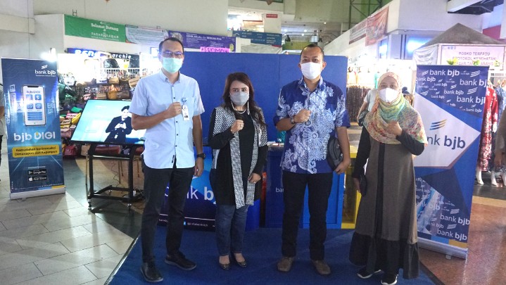 bank bjb Gencarkan Penerapan Transaksi Non-Tunai di Pasar Tanah Abang Jakarta