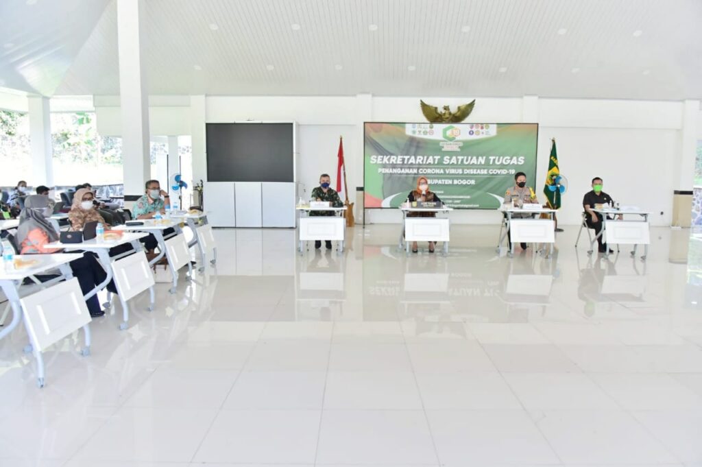 Bupati Bogor Ade Yasin menyampaikan Strategi Penanganan Covid-19 di Forum Nasional
