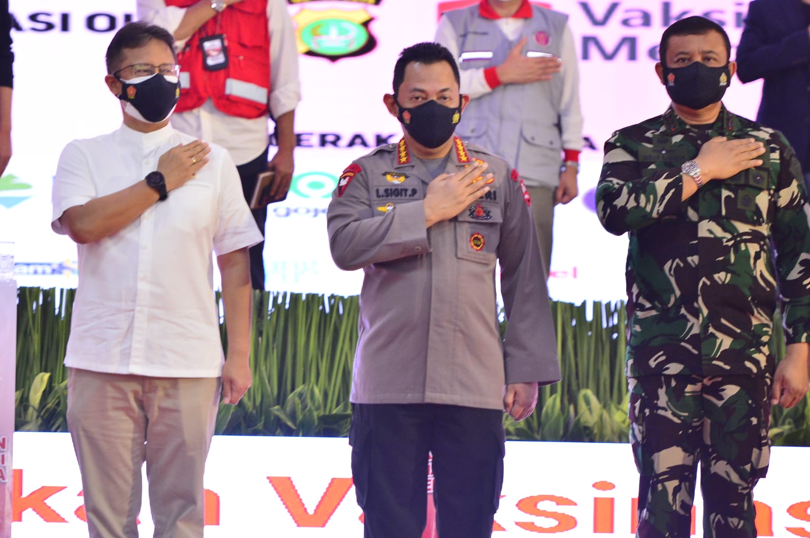 Kapolri Siapkan Strategi Capai Vaksinasi 70 Persen di Hari Kemerdekaan