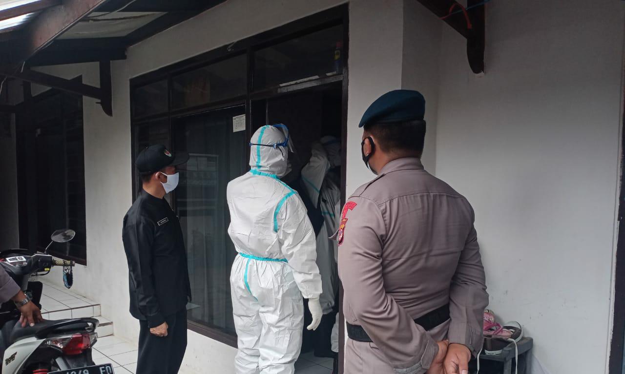 Sinergitas Brimob Jabar Dalam Satgas Covid-19 Sebagai Tracer Pasien Isoman di Kabupaten Garut