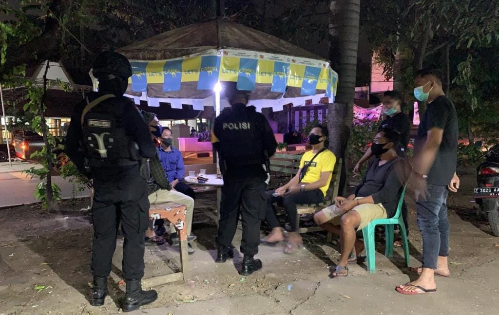Jaga Kondusifitas Ditengah Pandemi, Brimob Jabar Sampaikan Himbauan Kamtibmas Dan Protokol Kesehatan