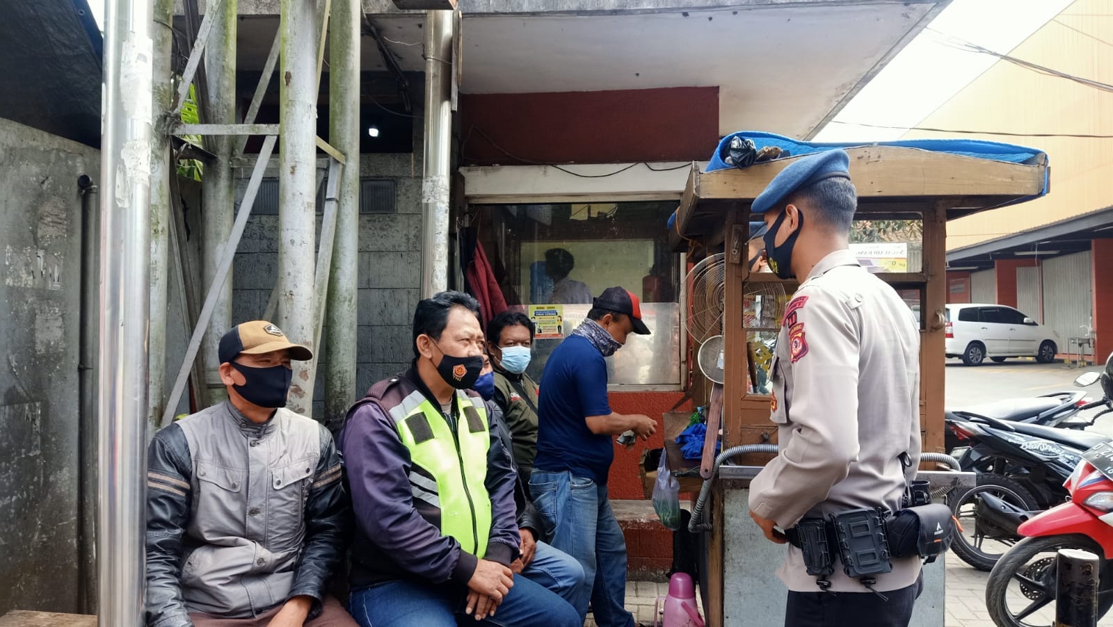 Brimob Jabar Himbau Masyarakat Dalam Rangka Pencegahan, Penanggulangan dan Penanganan Pandemi Covid-19