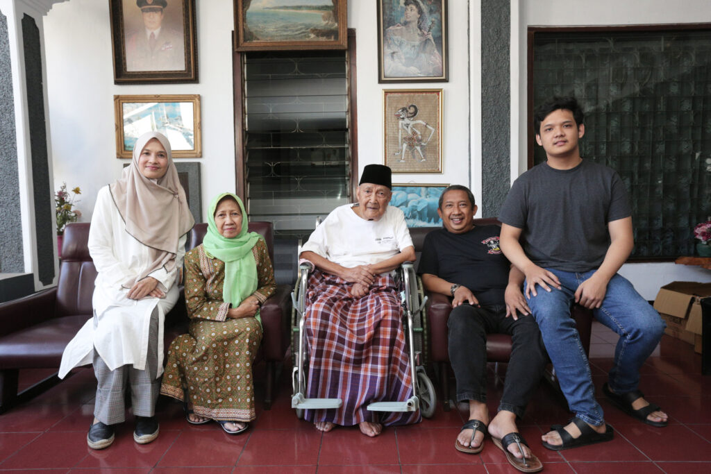 Pemkot Bandung Berduka, Ayahanda Wakil Wali Kota Tutup Usia
