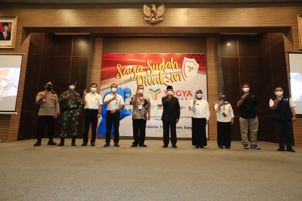Hore! Petugas Swalayan di Kota Bandung 100 Persen Sudah di Vaksin