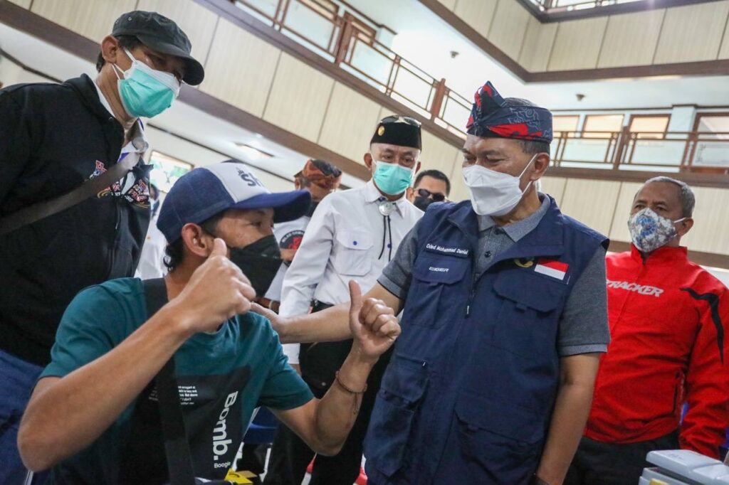 Vaksin Sasar Kelompok Remaja, Disabilitas dan Lansia dalam Sehari Target 15 Ribu Orang