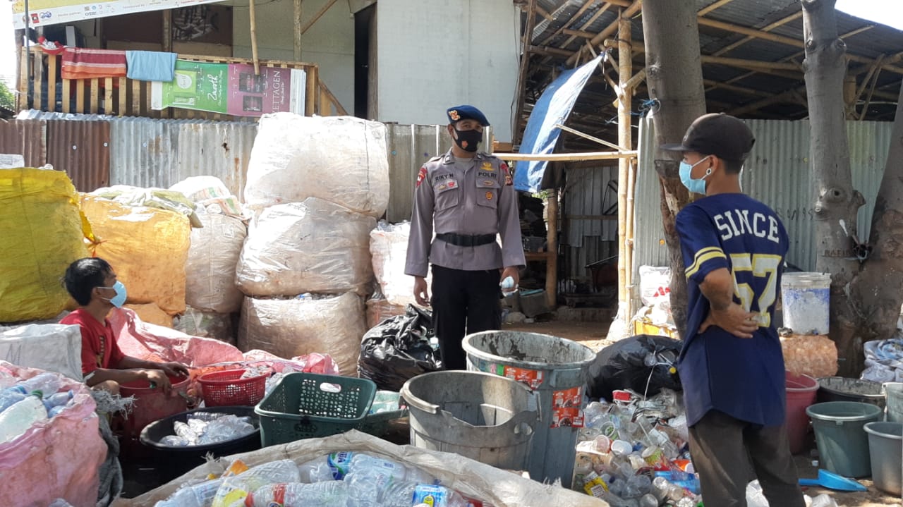 Kita Harus Selalu Menggunakan Masker Pesan Brimob Polda Jabar