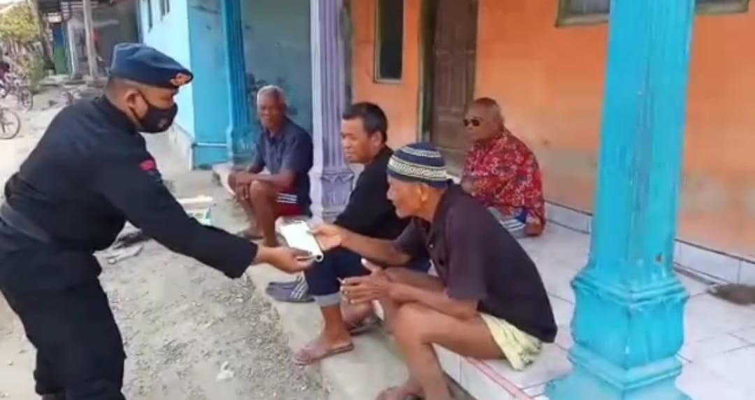 Bakti Brimob Polda Jabar Untuk Masyarakat Dalam Menghadirkan Negara Ditengah-tengah Masyarakat