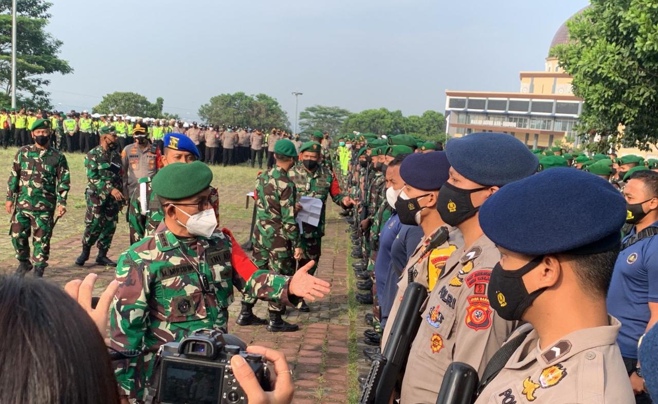 Unit Jibom Brimob Polda Jabar Siap Amankan Kedatangan RI 1 di Kabupaten Bandung Barat