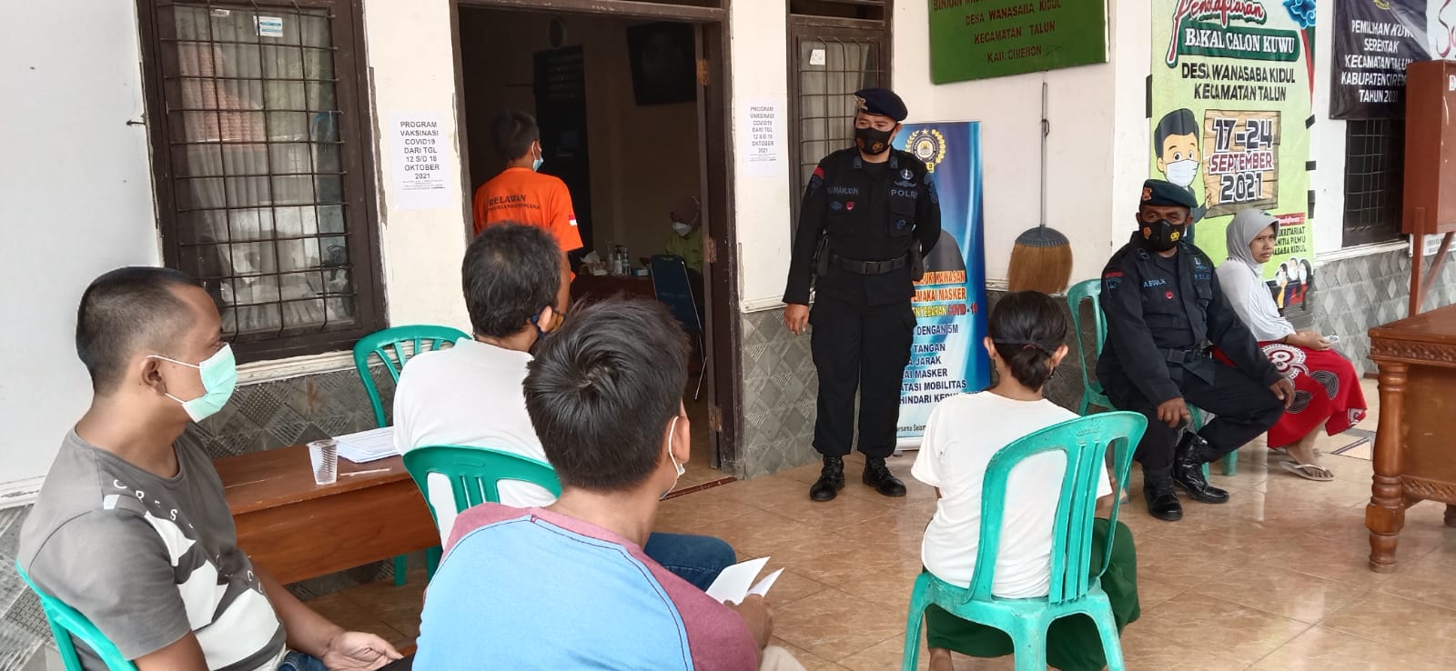 Brimob Jabar Aktif Bantu Program Pemerintah Dalam Giat Vaksinasi