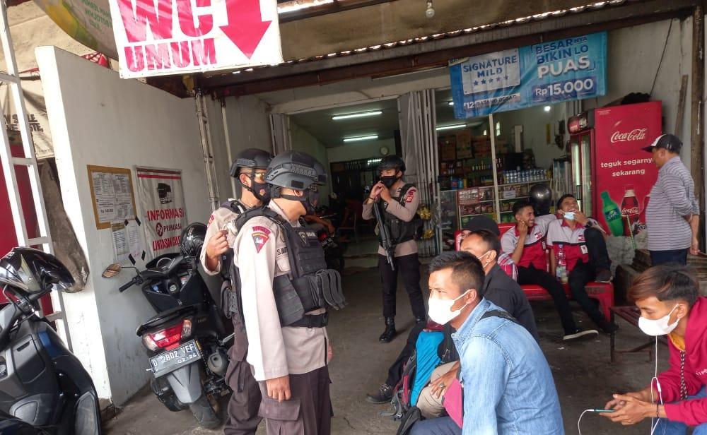 Tim Patroli Detasemen Gegana Mendukung Program Pemerintah dengan Imbauan AKB