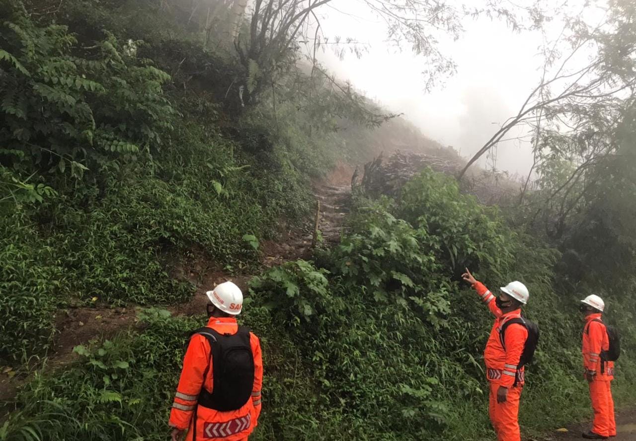 Memasuki Musim Penghujan, Tim SAR Brimob Jabar Kembali Cek Tebing Rawan Longsor Daerah Pacet