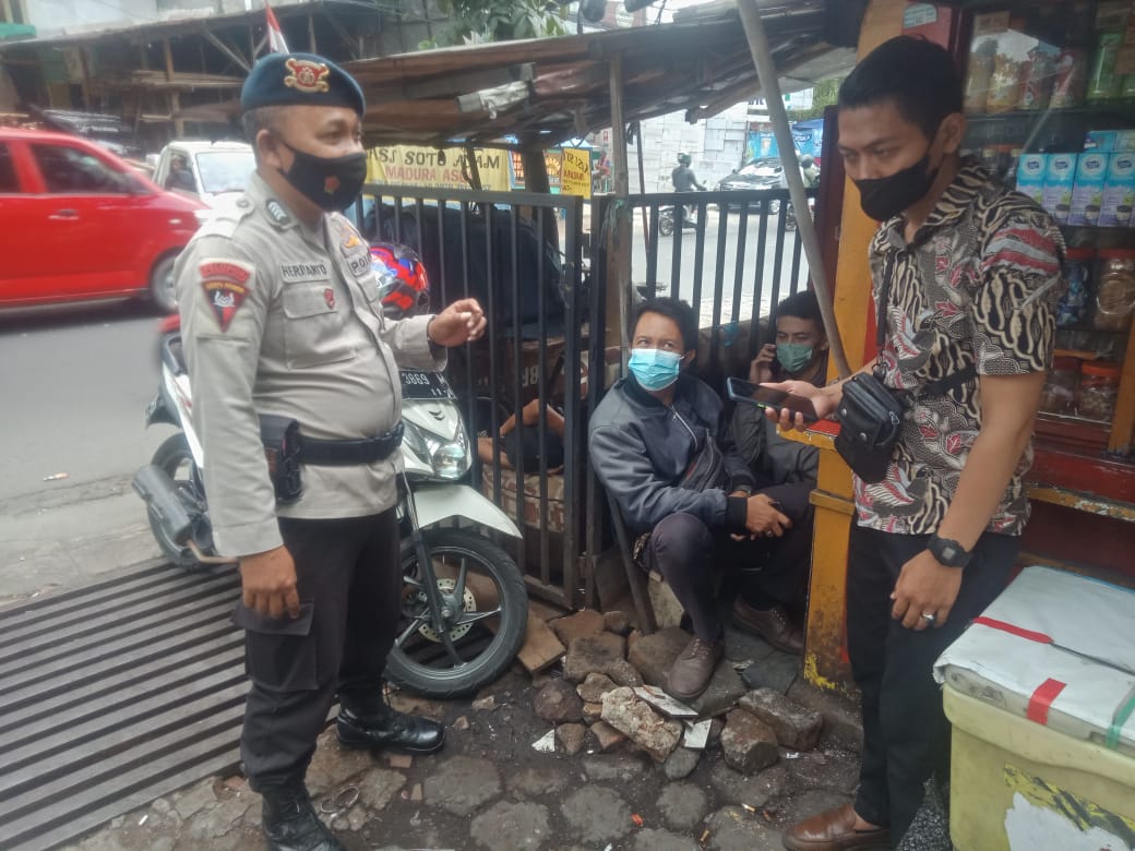 Brimob Polda Jabar Sosialisasikan Protokol Kesehatan Dan Cara Menghindari Covid 19
