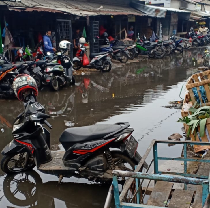 Pembangunan Pasar Baleendah Tanpa Drainase