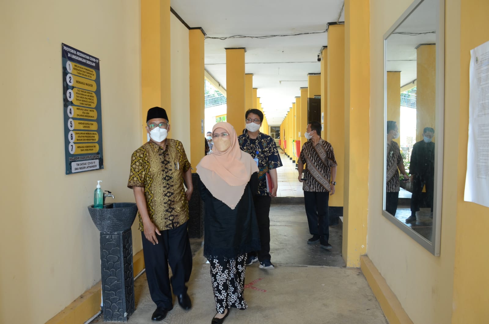 Kunjungi SMA Negeri Jatinangor, Komisi V DPRD Jabar Pastikan PTM Berjalan dengan Baik
