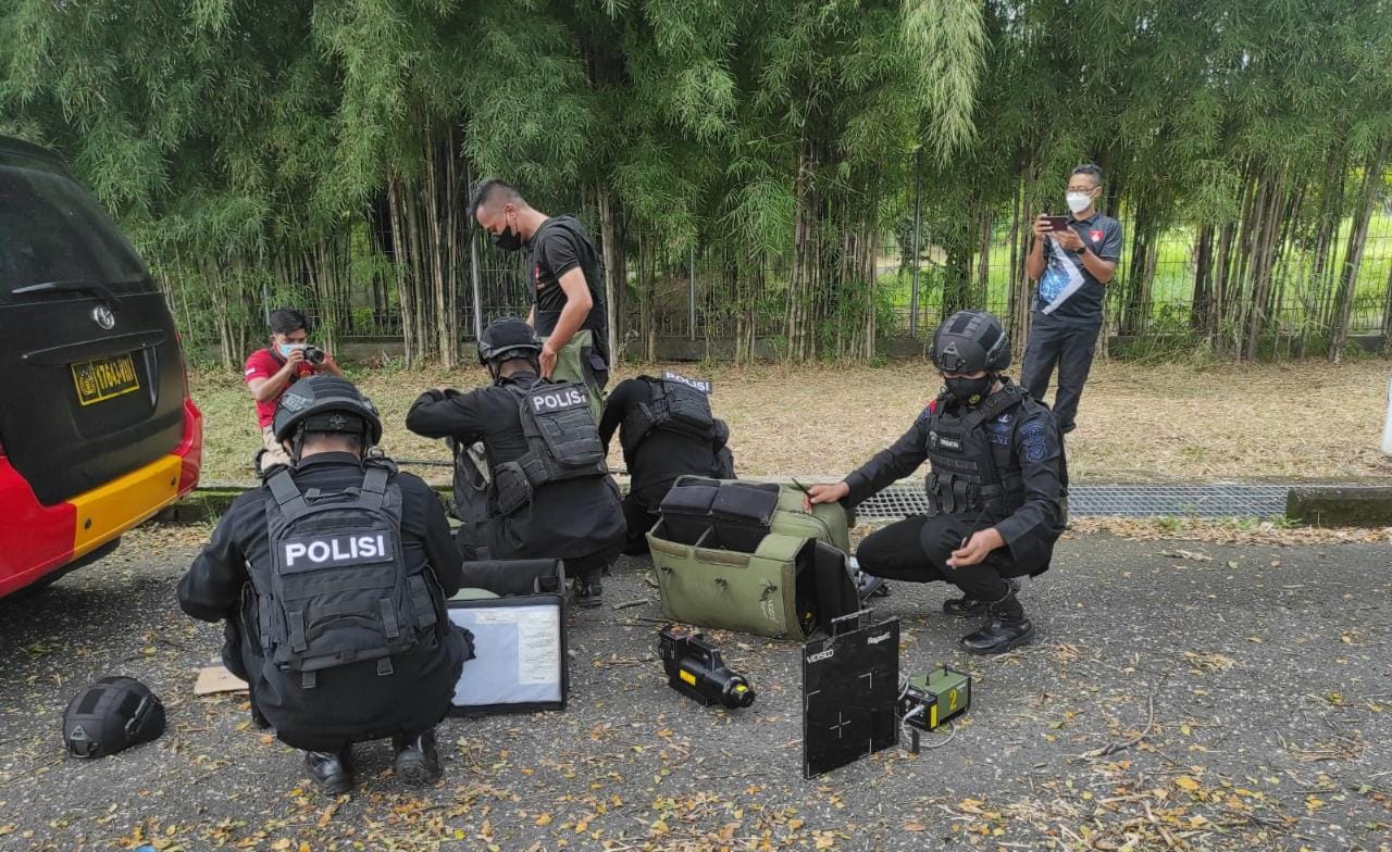 Brimob Polda Jabar Tangani Ancaman Teror Bom