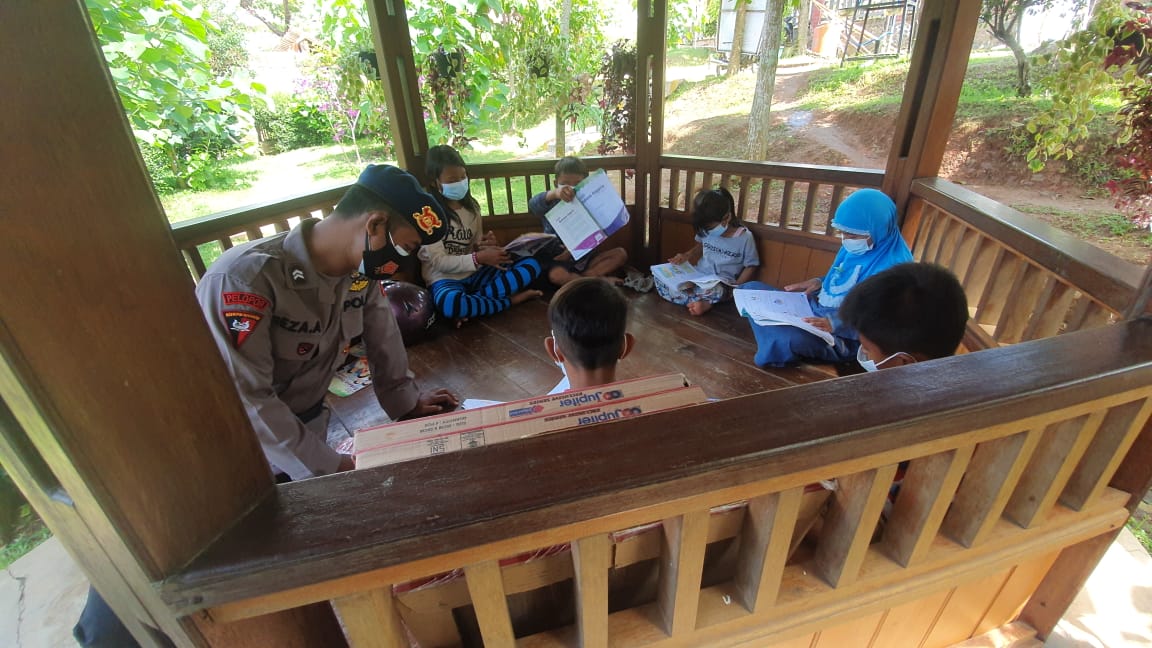 Program Brain Dan Himbauan Prokes Digencarkan Brimob Jabar