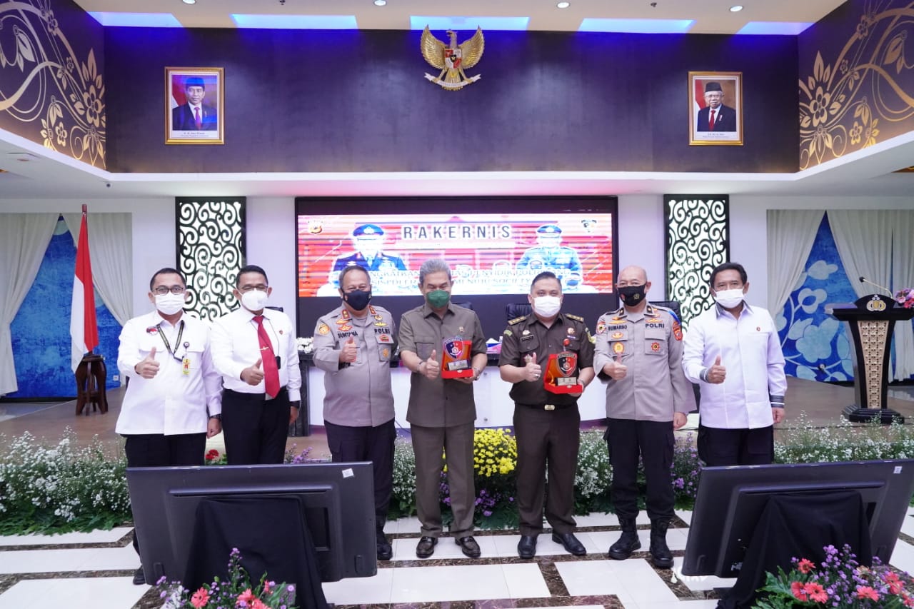 Kapolda Jabar Buka Rakernis Fungsi Reskrimsus Polda Jabar Beserta Jajaran Tahun 2021