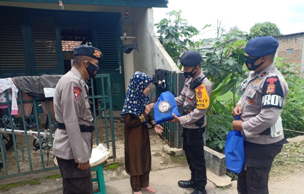 Peringati HUT Gegana KE-47, Brimob Polda Jabar Laksanakan Bhakti Sosial
